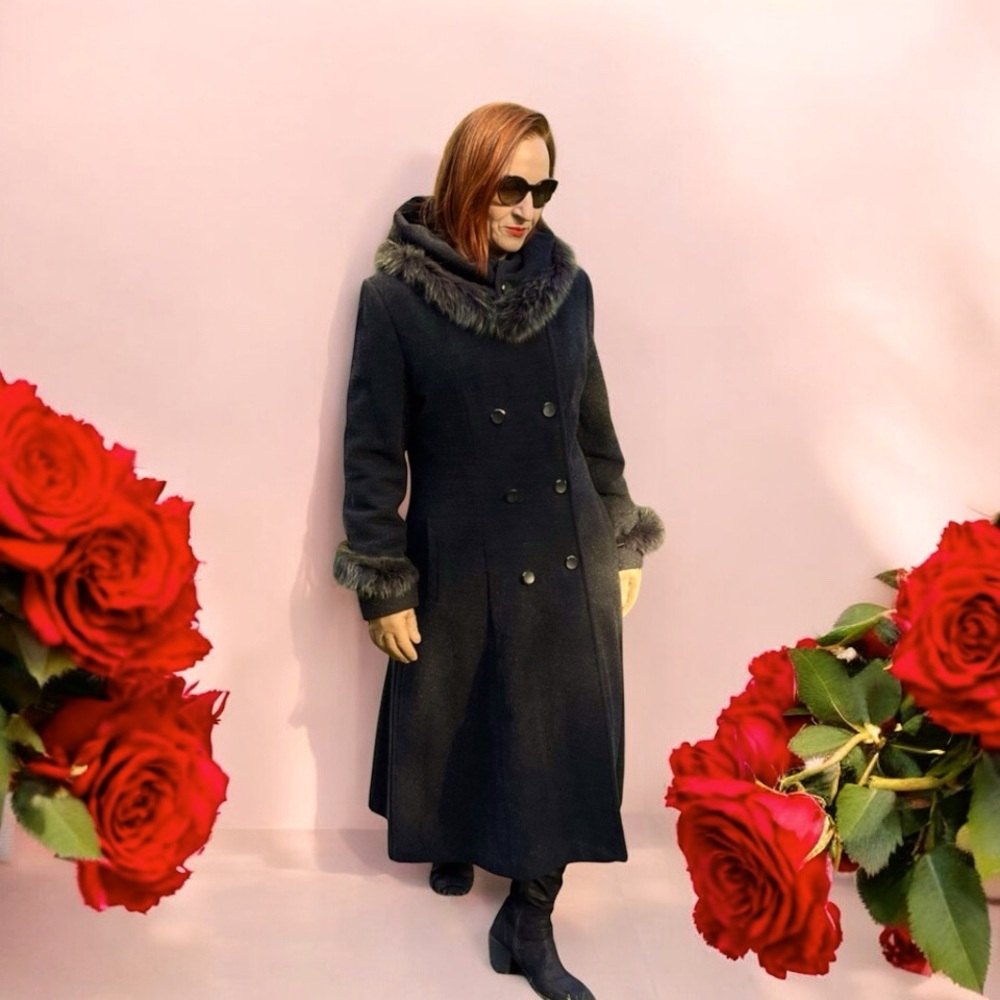 #053 Vintage Elegant Winter Coat, Wool, Size M/L